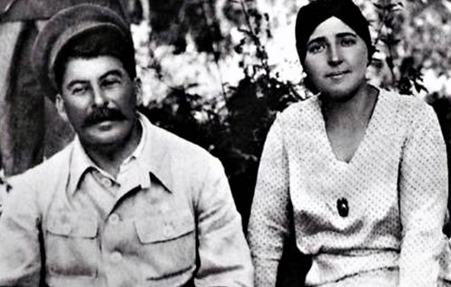 9 ноября 1932 года умерла Надежда Аллилуева