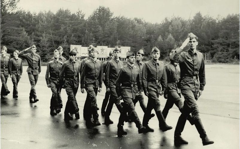Михаил Прохоров во время прохождения военной службы