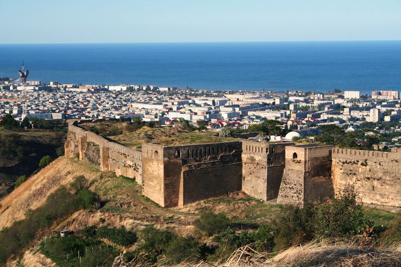 Крепость Нарын-кала, Дербент и Каспийское море