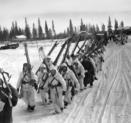Отряды особой лыжной бригады под командованием Мамсурова уходили в финский тыл порой на 120, а то и все 150 км