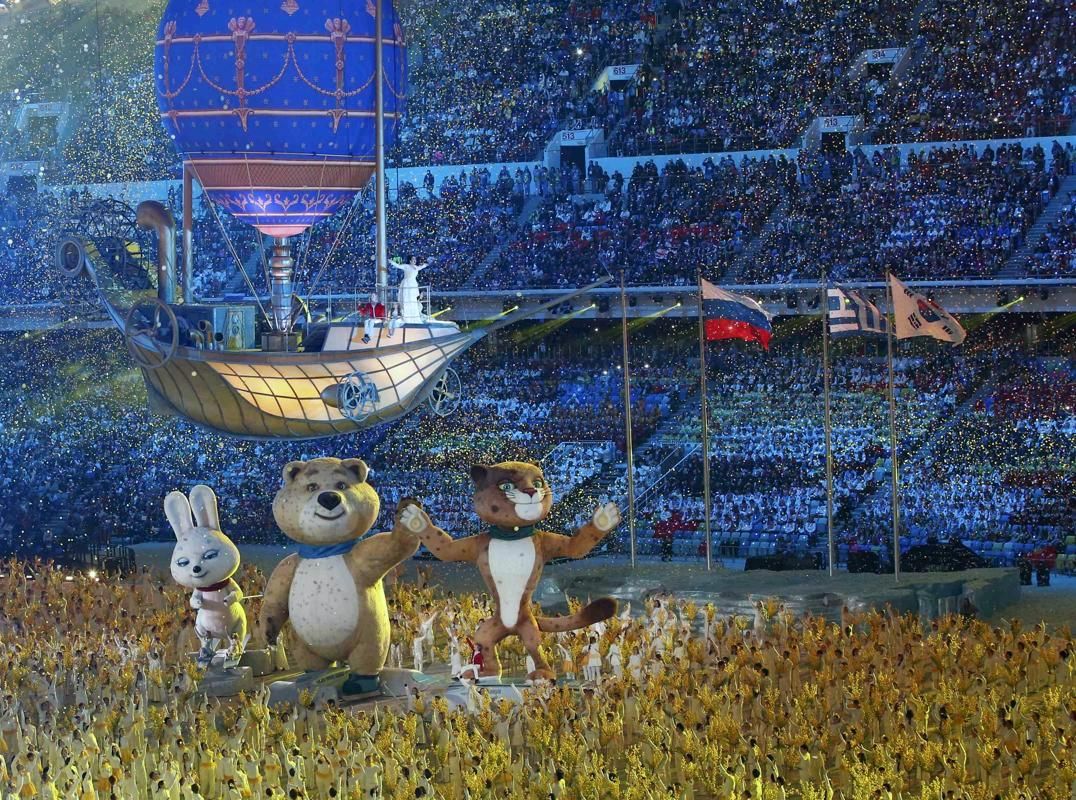 Хибла Герзмава на церемонии закрытия зимней Олимпиады-2014 в Сочи