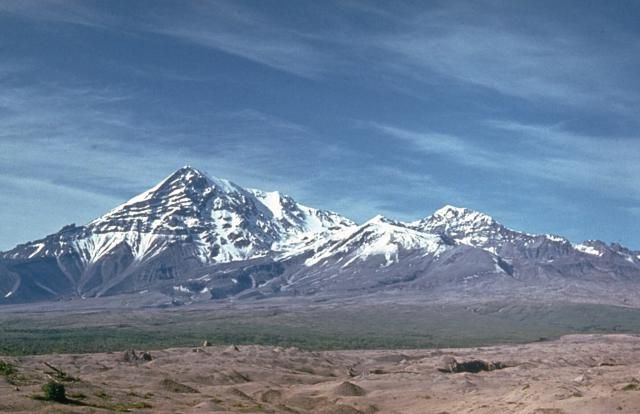 Вулкан Шивелуч - самый северный и один из наиболее активных действующих вулканов на Камчатке