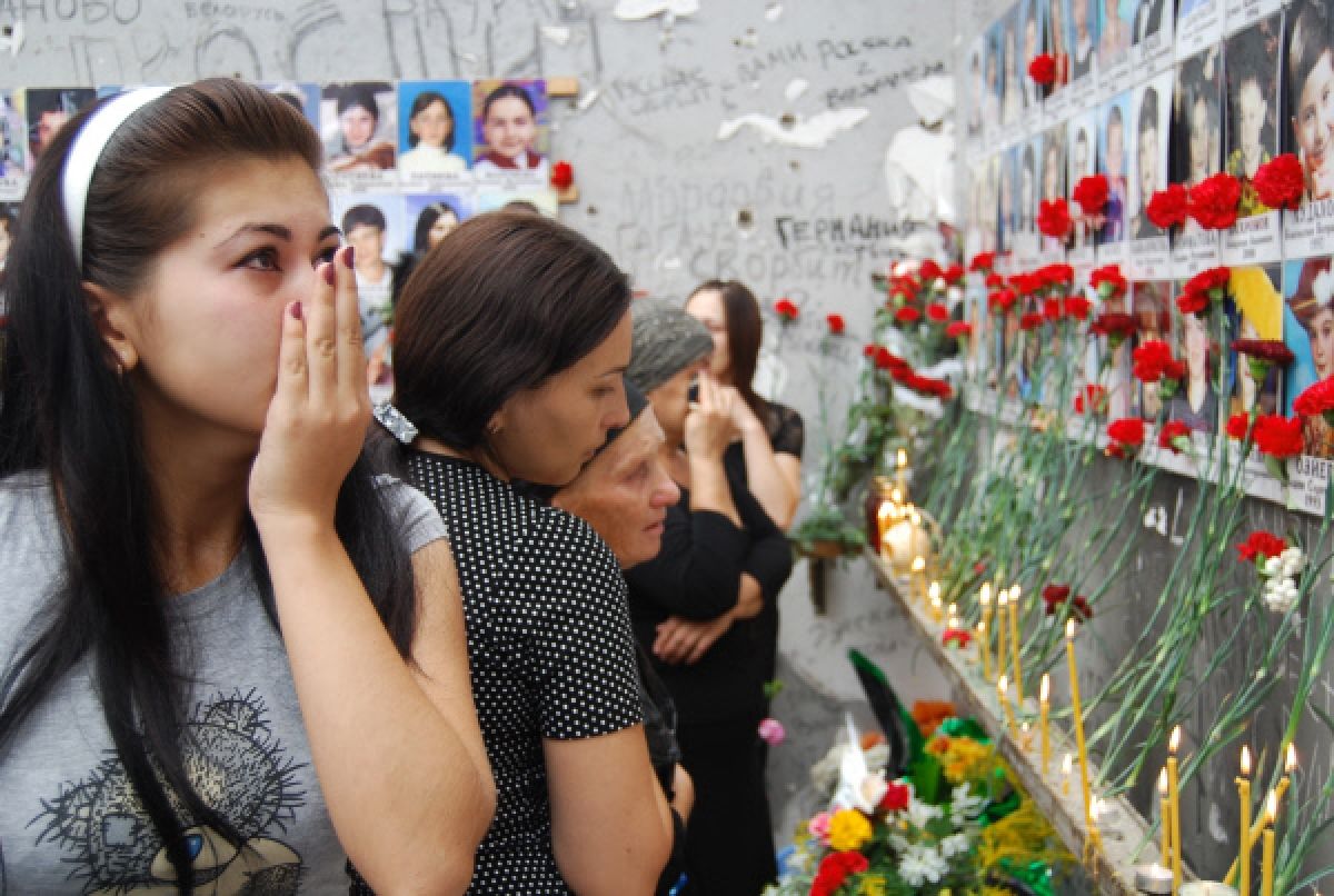 Беслан и вся Осетия вспоминают жертв теракта в школе №1