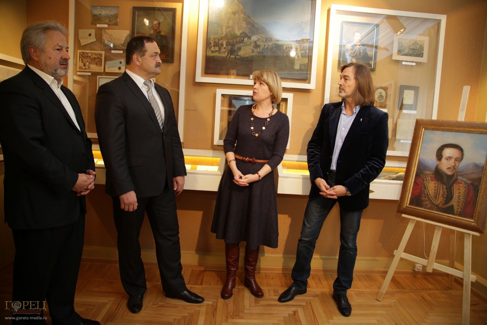 Никас Сафронов подарил несколько картин музею Лермонтова в Пятигорске