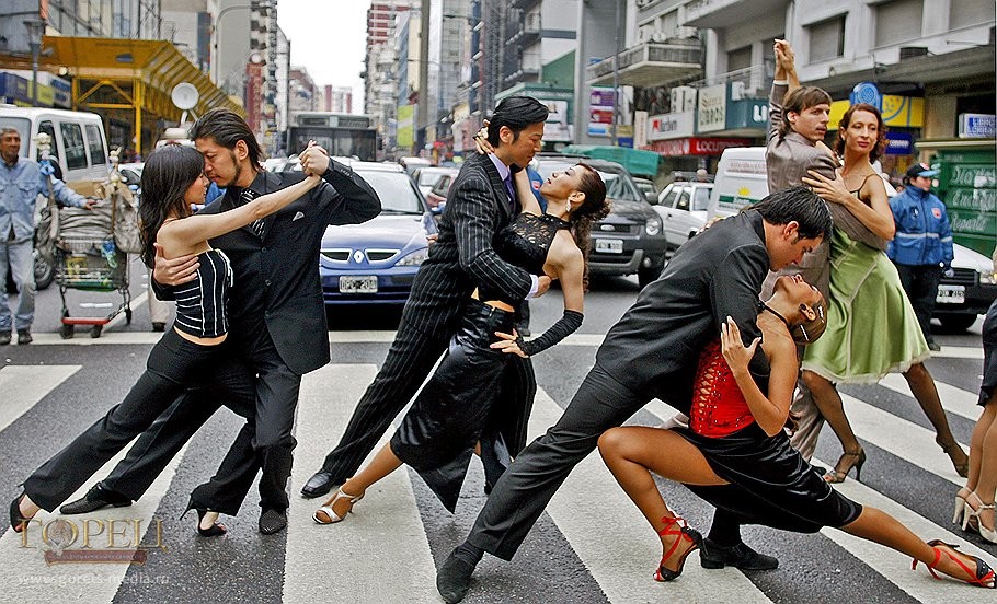 В Аргентине проходит крупнейший фестиваль и чемпионат мира по танго 