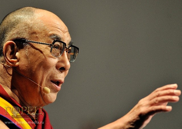 Далай-лама: Насилием нельзя решить ни одной проблемы