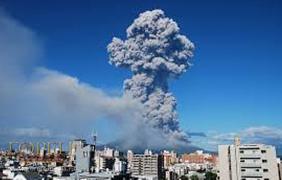 В Японии в 200 км от Токио началось извержение вулкана Онтакэ