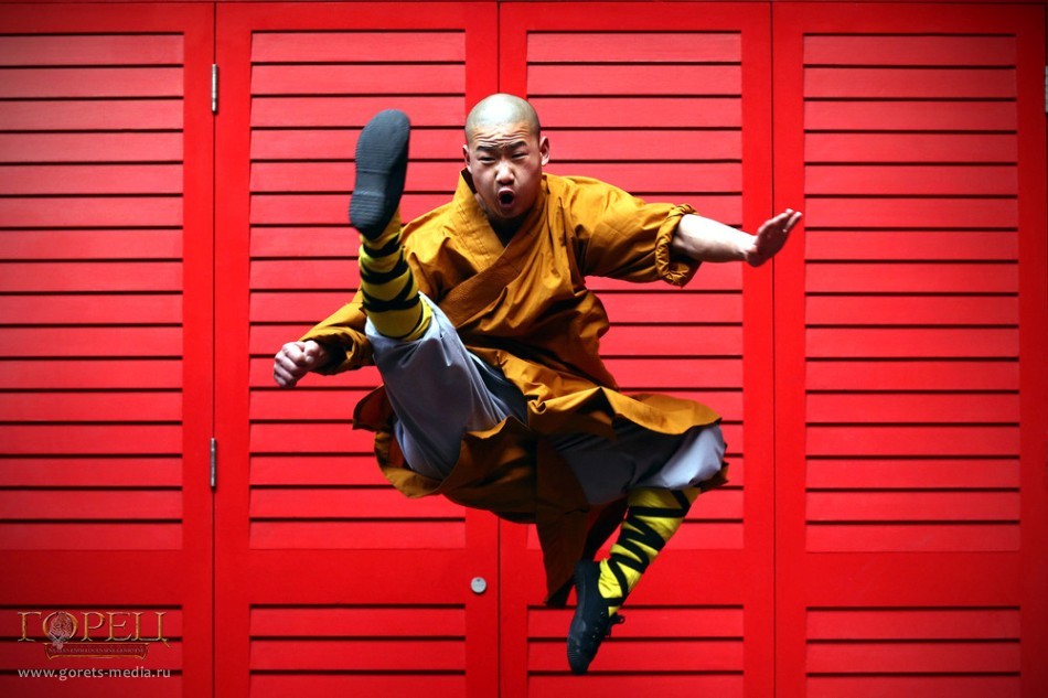 Монахи Шаолиня показали мастерство кунг-фу в лондонском Чайна-тауне