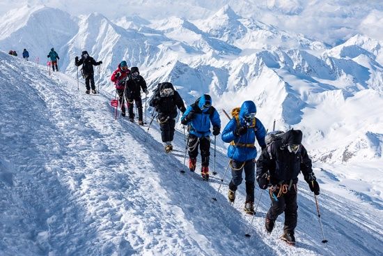 Участники Red Fox Elbrus Race-2016 готовятся к забегу на Эльбрус 