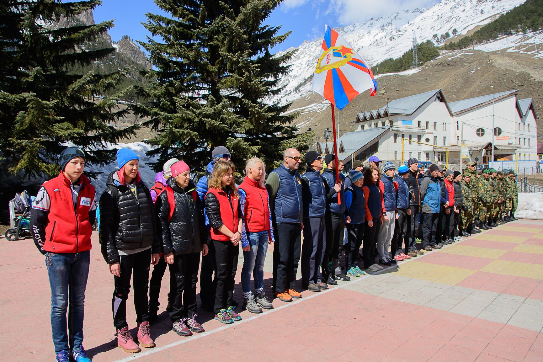 Чемпионат России по ски-альпинизму проходит на Эльбрусе