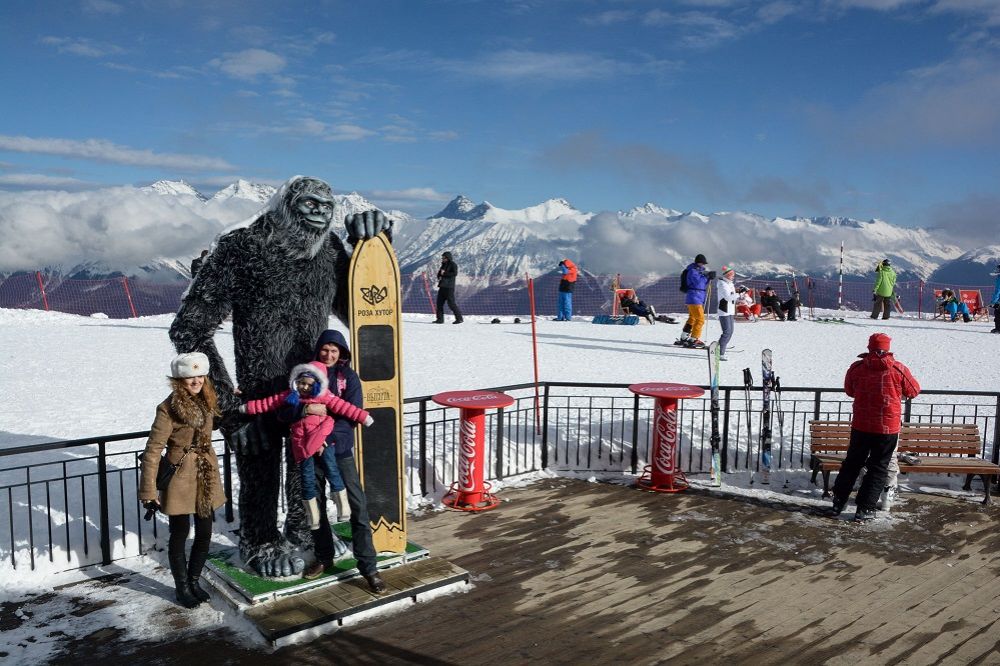 Более трех тысяч человек отметили день Роза Хутор в горах Сочи