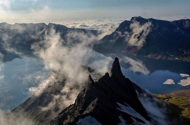 Ученые нашли следы легендарного извержения горы Ким Чен Ира 