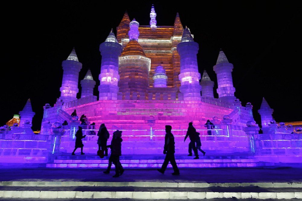 Крупнейший в мире фестиваль льда и снега открылся в Китае