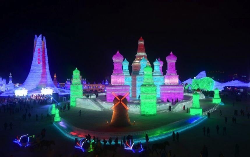 Крупнейший в мире фестиваль льда и снега открылся в Китае