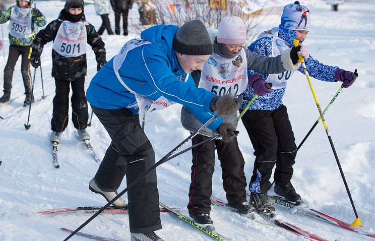 300 школьников приняли участи в стартах ко Дню снега в Сочи