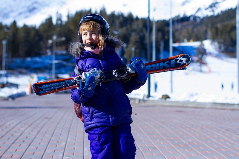 Школьников из КЧР и КБР научат кататься на горных лыжах