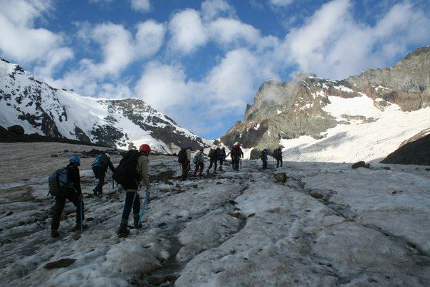 В Домбае пройдут сборы для молодых альпинистов