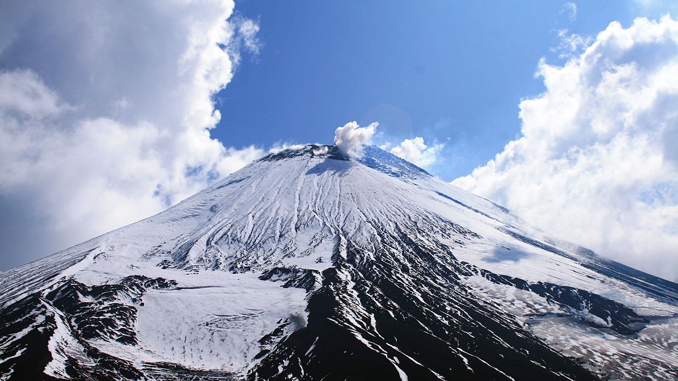 Сургутские альпинисты готовятся покорить вулканы Камчатки