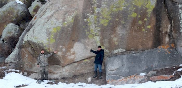 В Горном Алтае нашли огромные наскальные рисунки