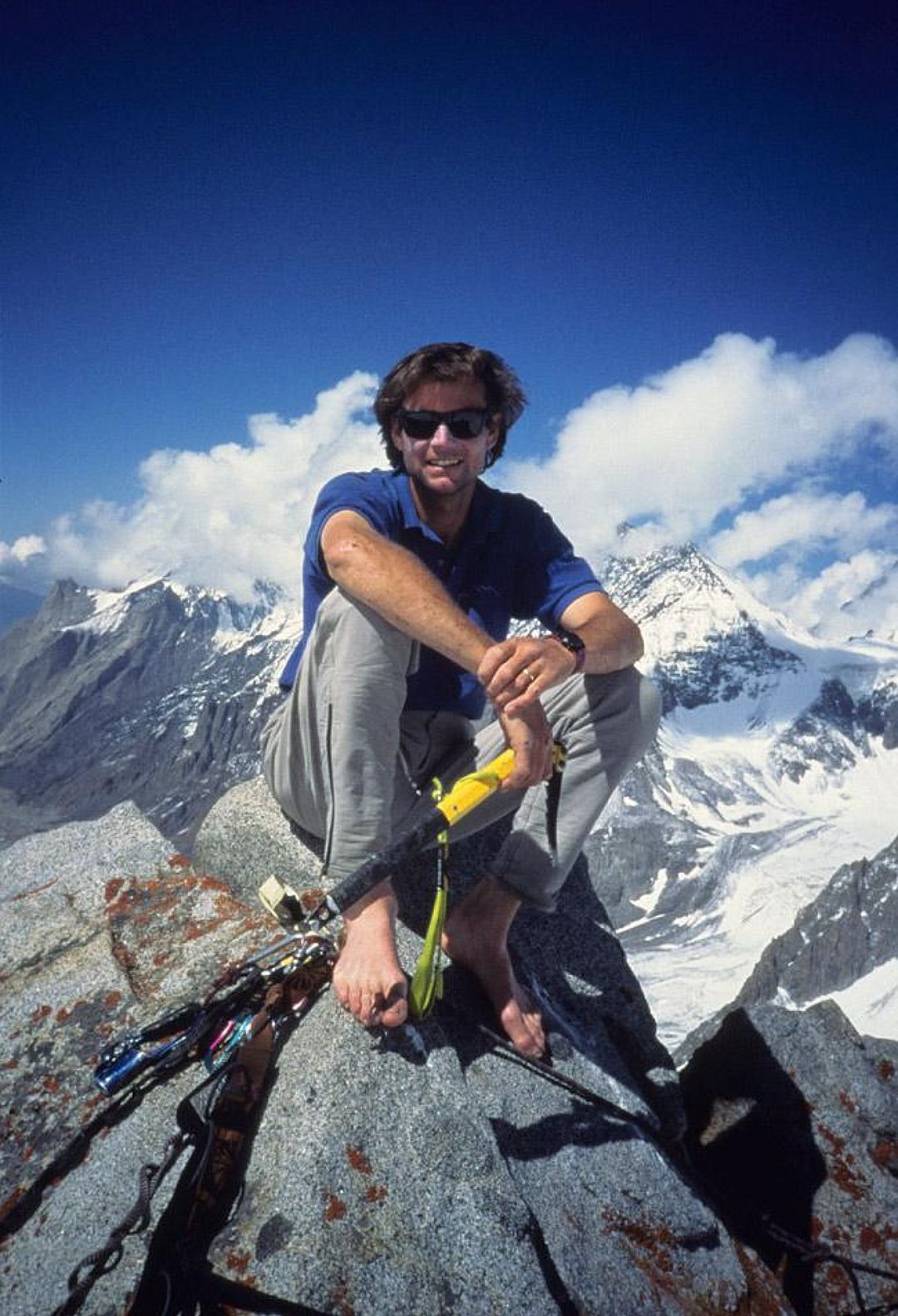 В Гималаях нашли тела альпинистов, погибших 16 лет назад