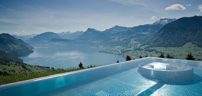 Видео из горного отеля в Швейцарии стало хитом в Сети
